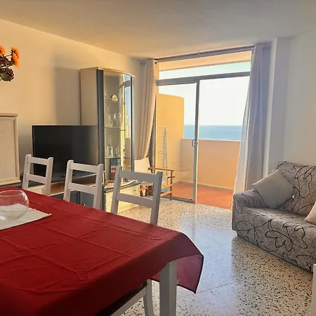 Pambnb- Charming Flat In Caletillas דירה קנדלריה